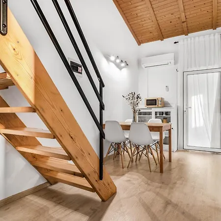 Residence Pomer * بومير