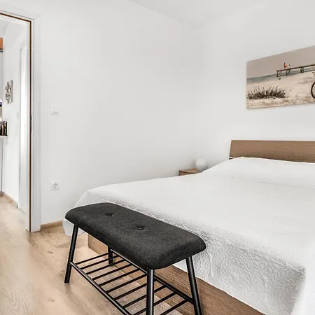 Residence Pomer شقة بومير