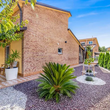 Residence Pomer شقة بومير