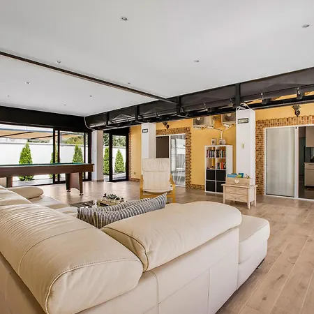 Residence Pomer